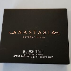 Anastasia Beverly Hills Blush Trio Peachy Love new in box